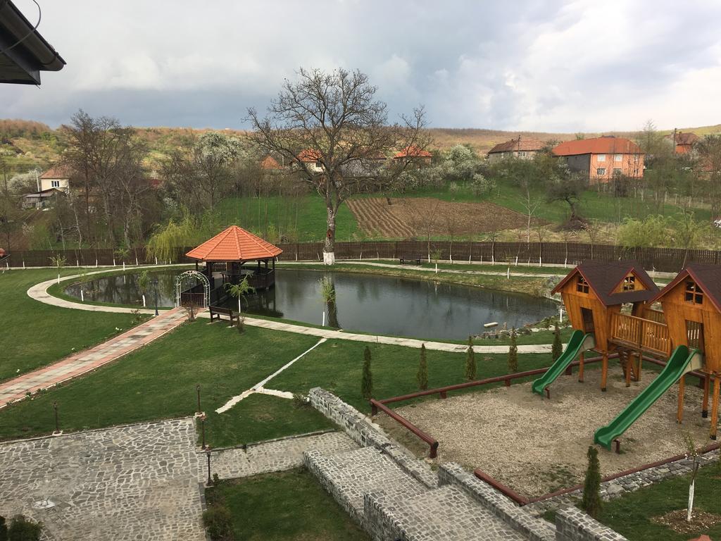 Pensiunea Amurg Mesesenii de Sus Esterno foto